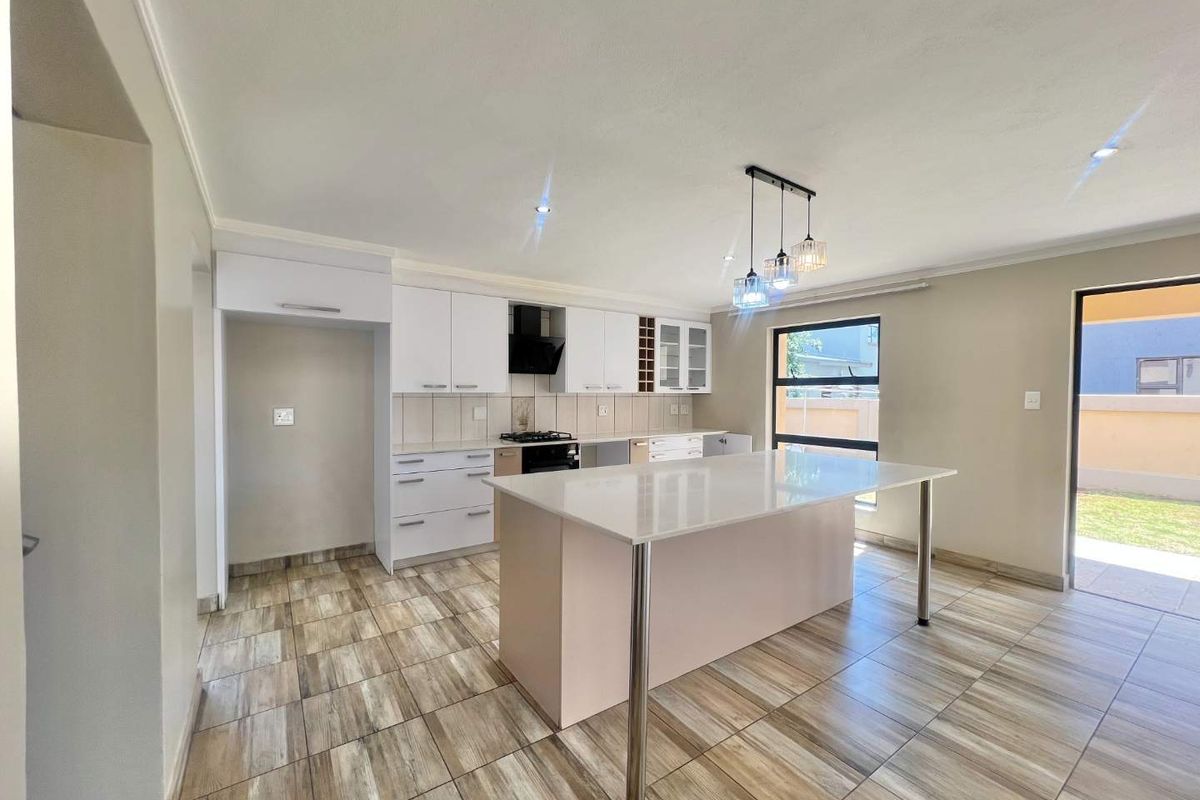 Modern Comfort Meets Estate Living – Spacious Corner Stand Home For sale - Photo 3