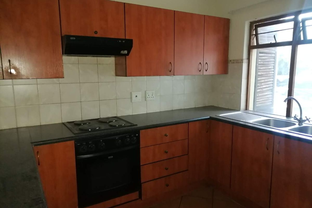 **Charming 2-Bedroom Apartment for Sale in 21 Zambezi Estates** - Photo 3