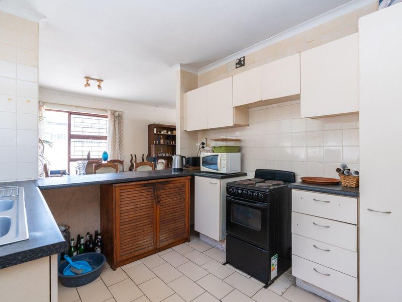 Family Home In Tijgerhof With Great Potential - Photo 8