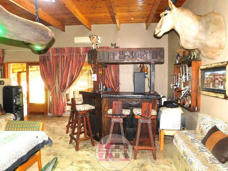 Large Family Home In A Great Location - Photo 3