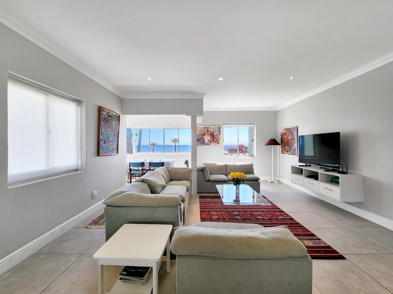 Undoubtedly Mouille Point's Grand Lady - Photo 7