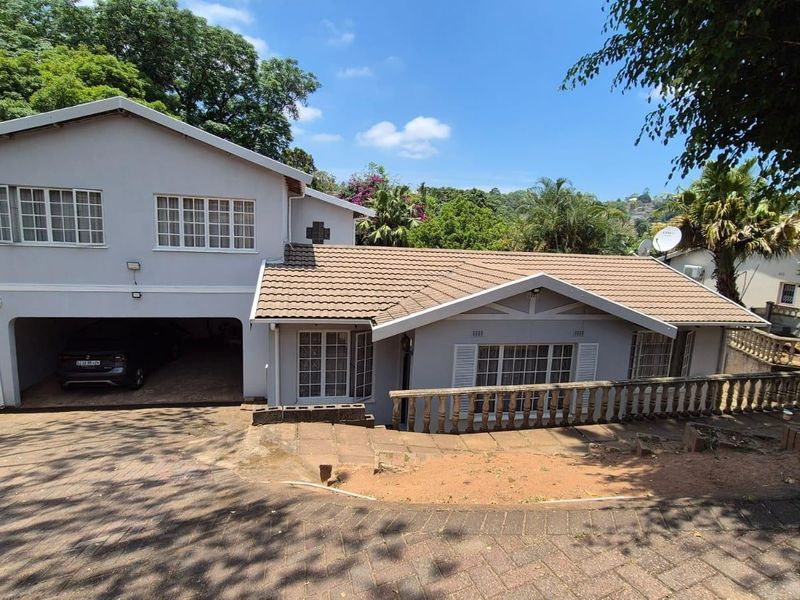 Split-level 5 bedroom home Escombe - Photo 2