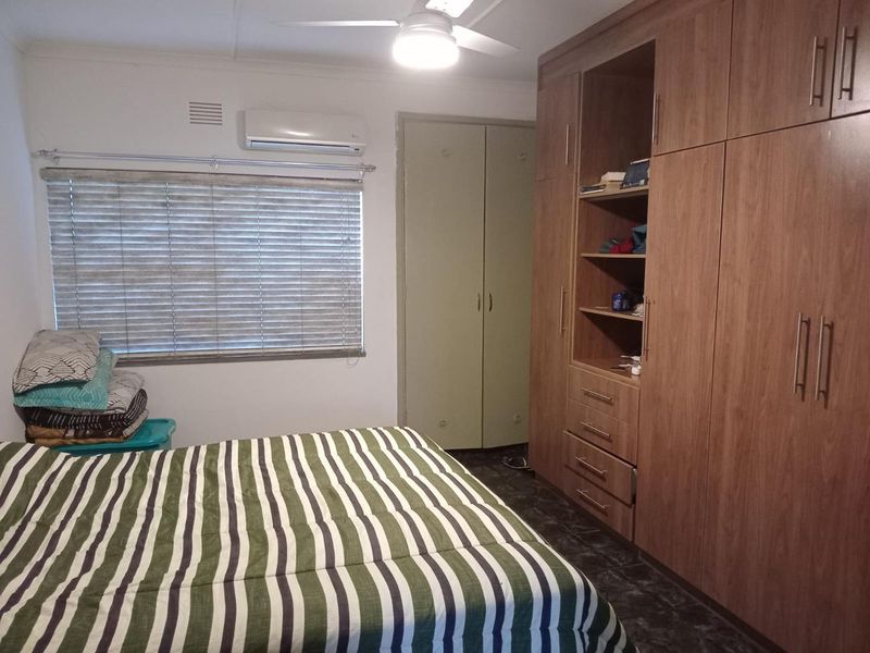 Spacious Family Home with Modern Comforts in Arboretum - Photo 4