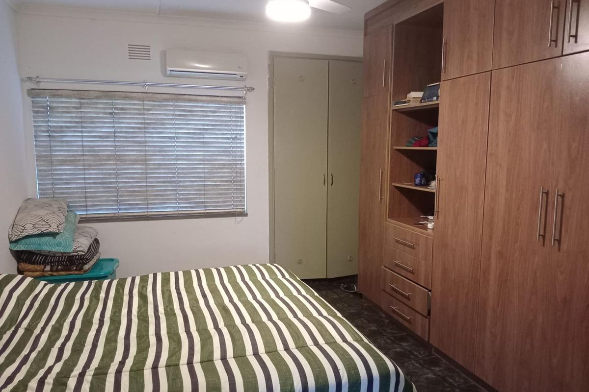 Spacious Family Home with Modern Comforts in Arboretum - Photo 4