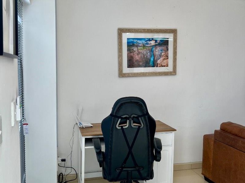 Fully furnished Town house - Photo 9