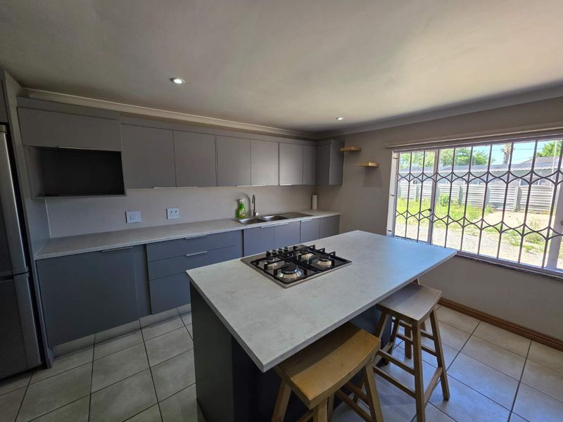 Versatile Office-Converted Residence in Prime Northmead Location - Photo 5