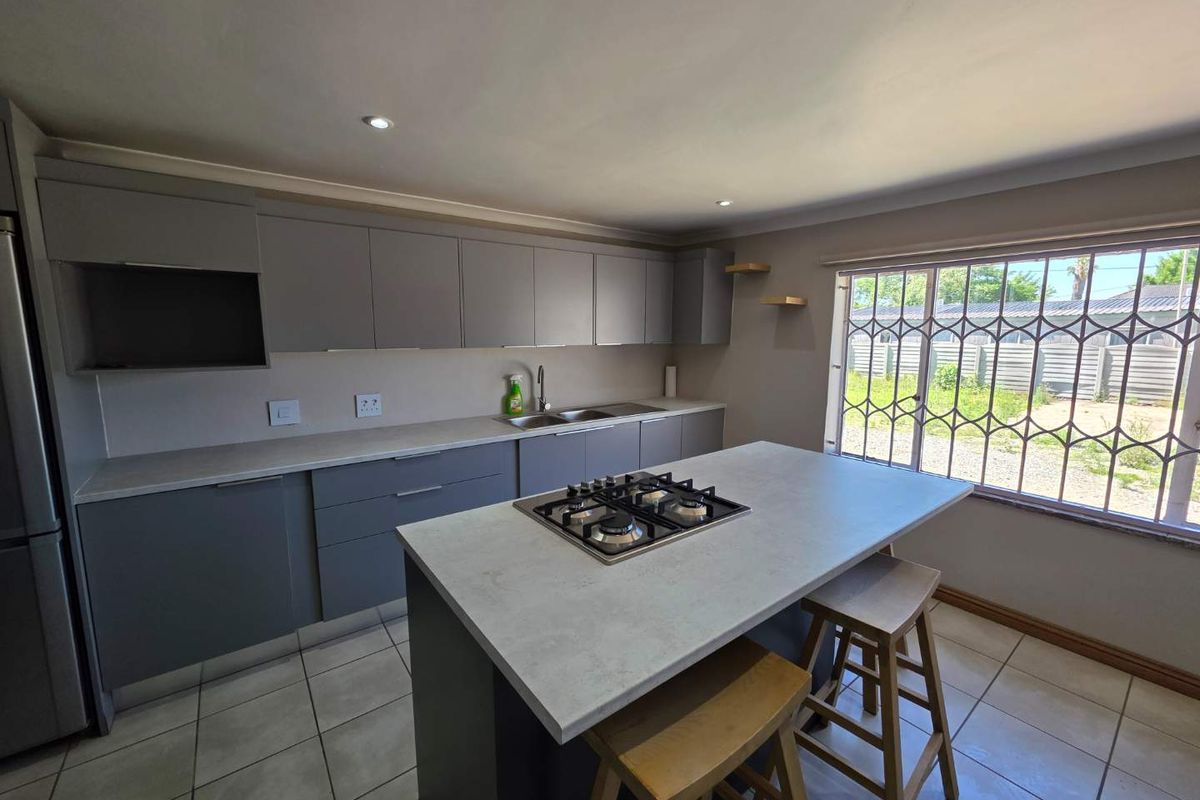 Versatile Office-Converted Residence in Prime Northmead Location - Photo 5