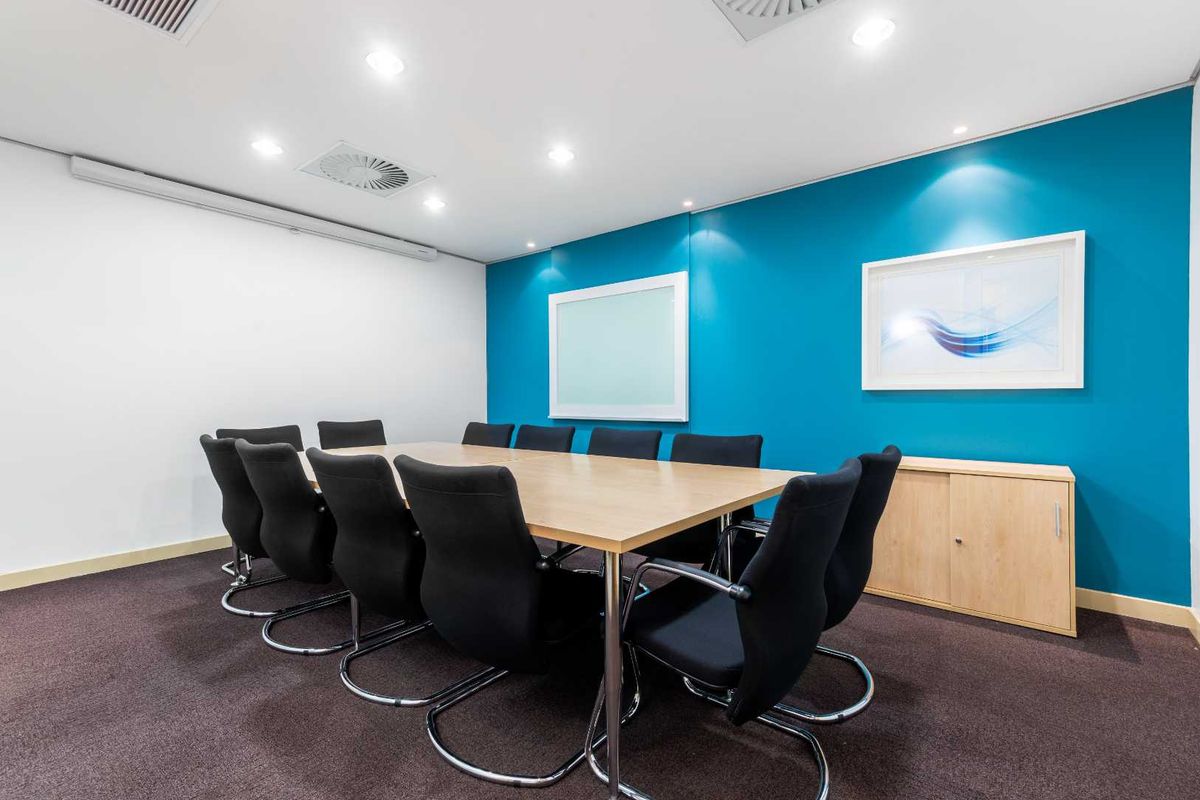Find office space in Regus Umhlanga Ridge for 5 persons with everything taken care of. - Photo 5