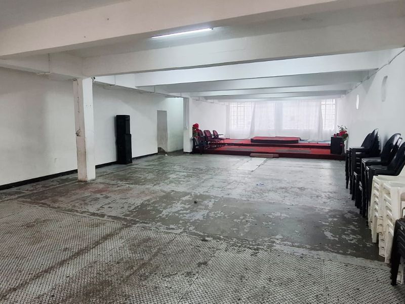 **Versatile Commercial Spaces Available for Workshops, Churches, Colleges, Creches** - Photo 5