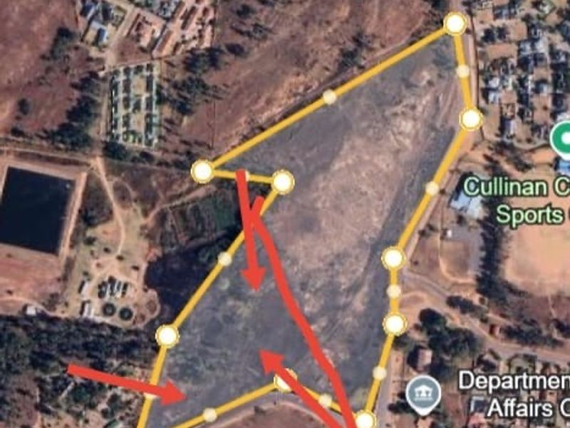 Aerial satellite view of a large land parcel in Cullinan, showing property boundaries and access points.