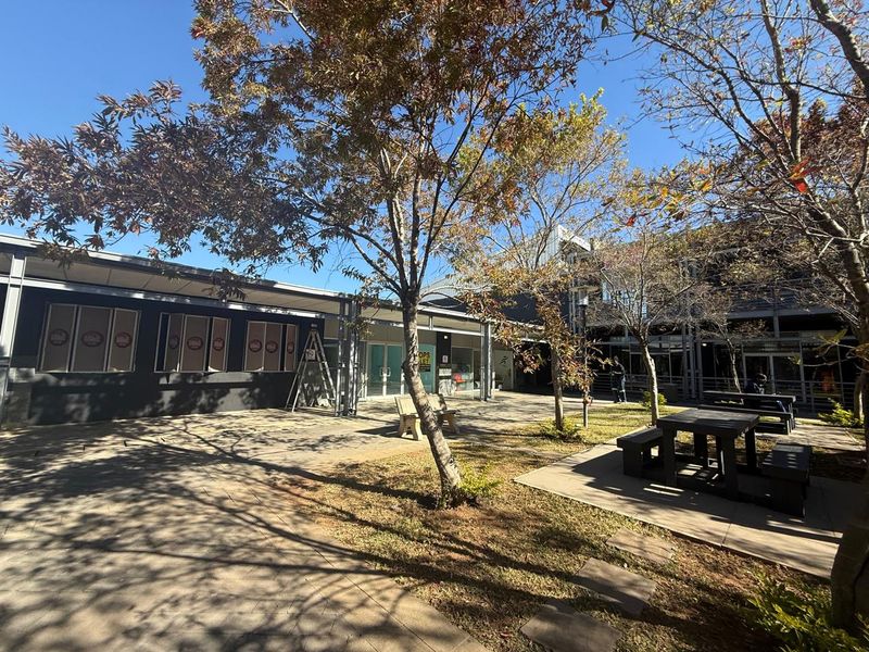 Retail Space to Let | Parkside Centre | 70m2 - Photo 4