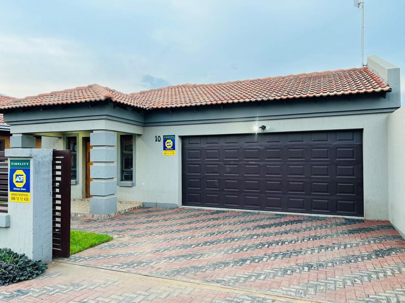 3 Bedroom House For Sale in Vanderbijlpark CE 7 - Photo 9
