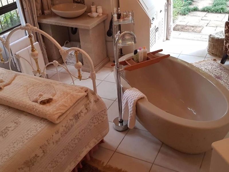 Elegance & Class! - Photo 10