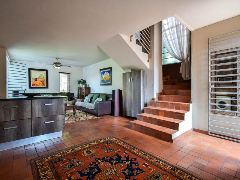 Mint Two bedroom duplex in double security complex - Die Wilgers - Photo 10