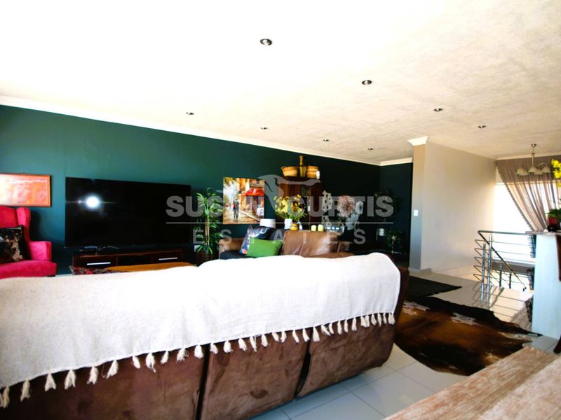 PENTHOUSE WITH STUNNING SEA VIEW - Photo 10