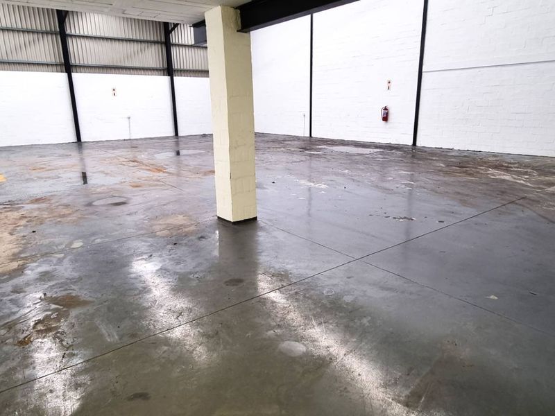 Double Volume Warehouse in Capricorn Business Park - Photo 5
