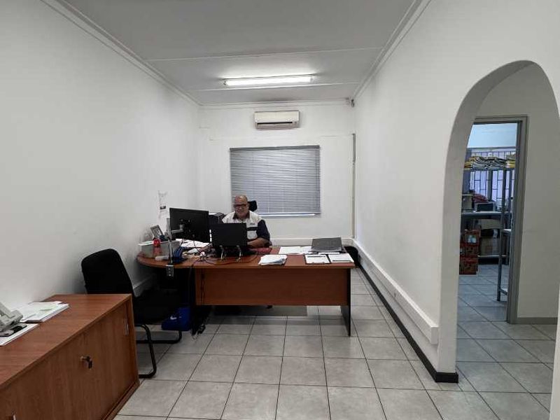 Warehouse To Let In Northern Industrial NAD 75 000 Excluding VAT - Photo 5