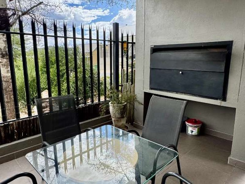 Ideal for retirement or starting home - Photo 10