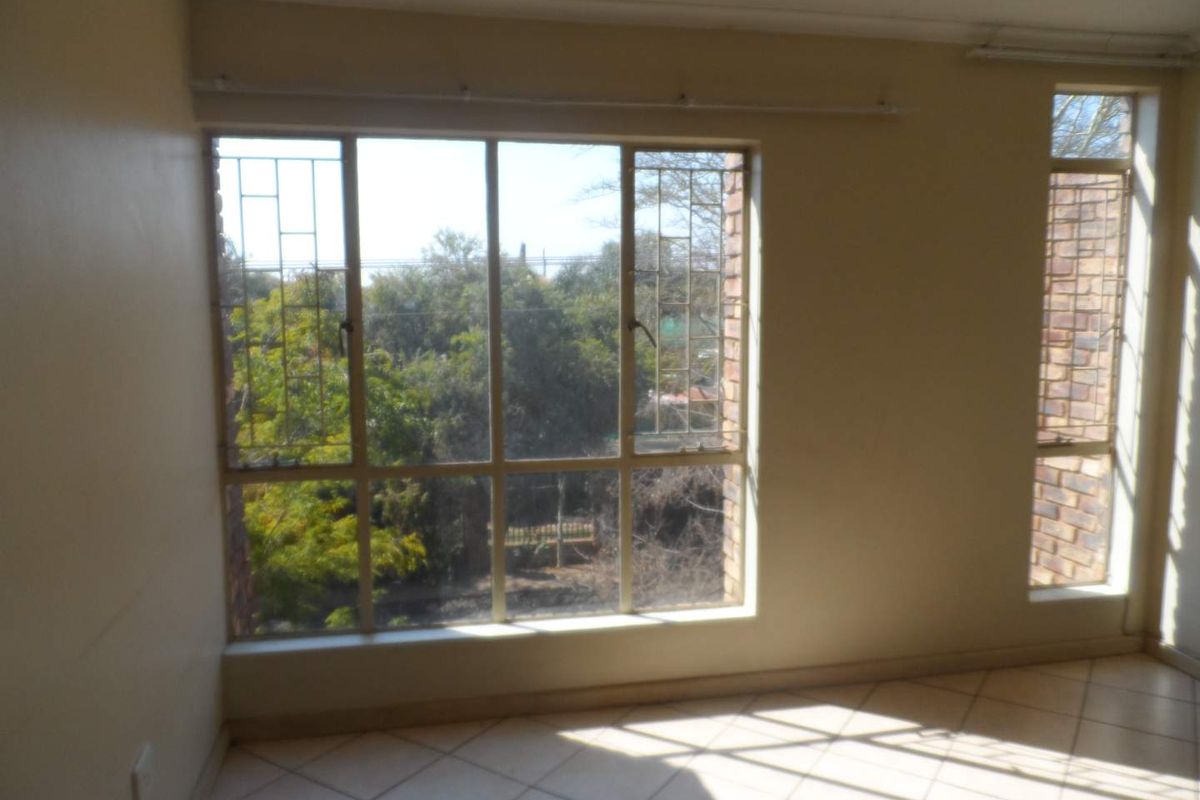 1 BEDROOM FLAT TO RENT IN DASPOORT - Photo 2