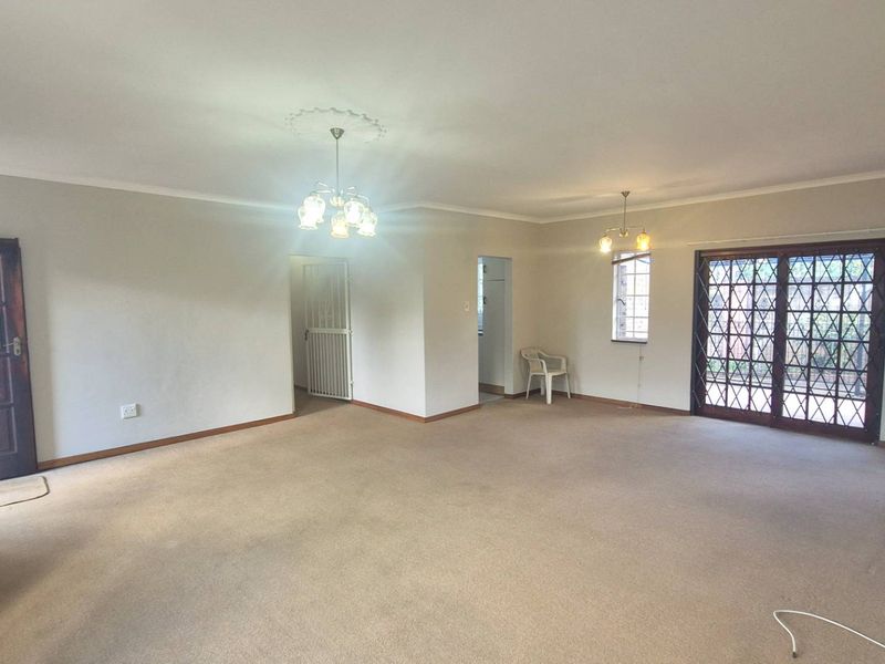 Facebrick Townhouse in Howick North With Room to Add Value - Photo 9