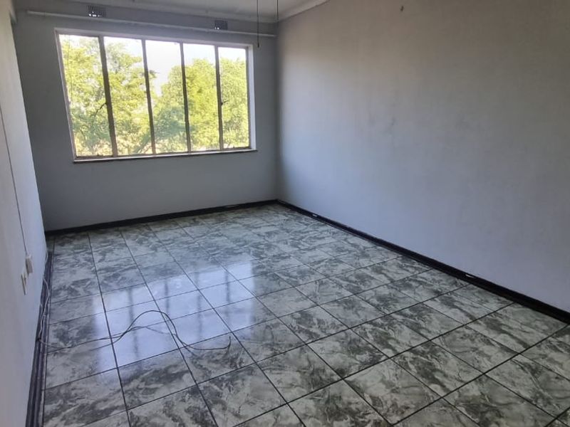 Kenilworth ,2 Bedroom Apartment - Photo 8