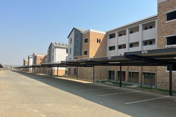 2 Bedroom Apartment in Riverside View For Sale R489,800 #2138192