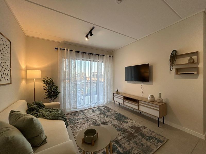Modern Fully Furnished 1 Bedroom Apartment in De Aan-Zicht Estate, Richwood - Photo 3