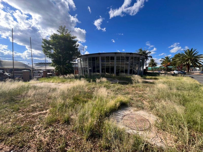 Commercial Property For Sale | N$ 10 500 000 - Photo 3