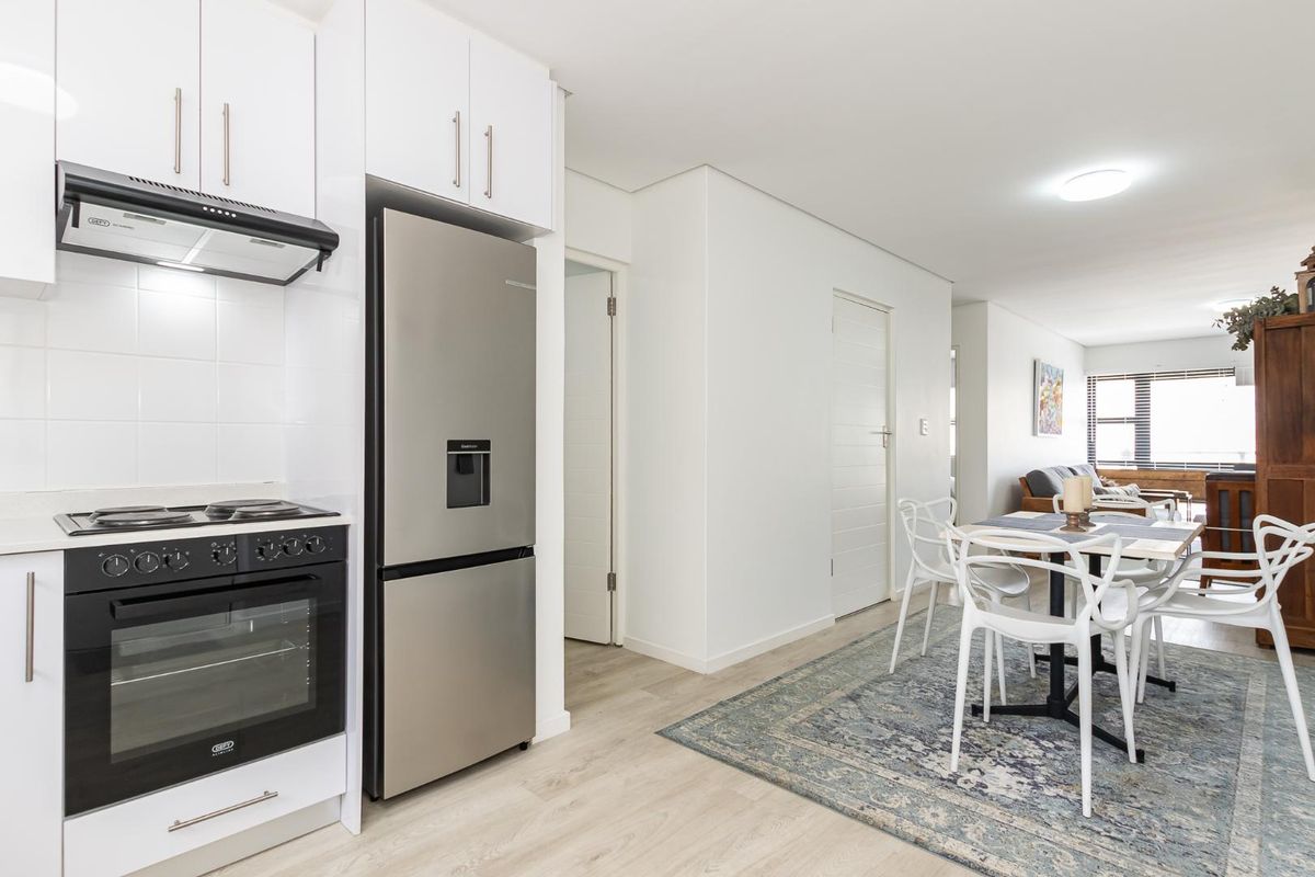 The Oceans - Photo 2