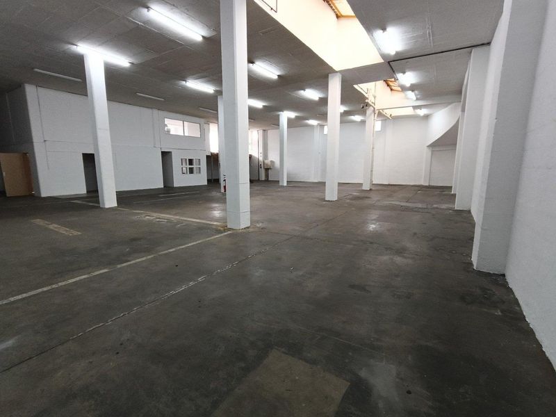609m2 - Prime Factory / Warehouse To Let – Excellent Location - Photo 6