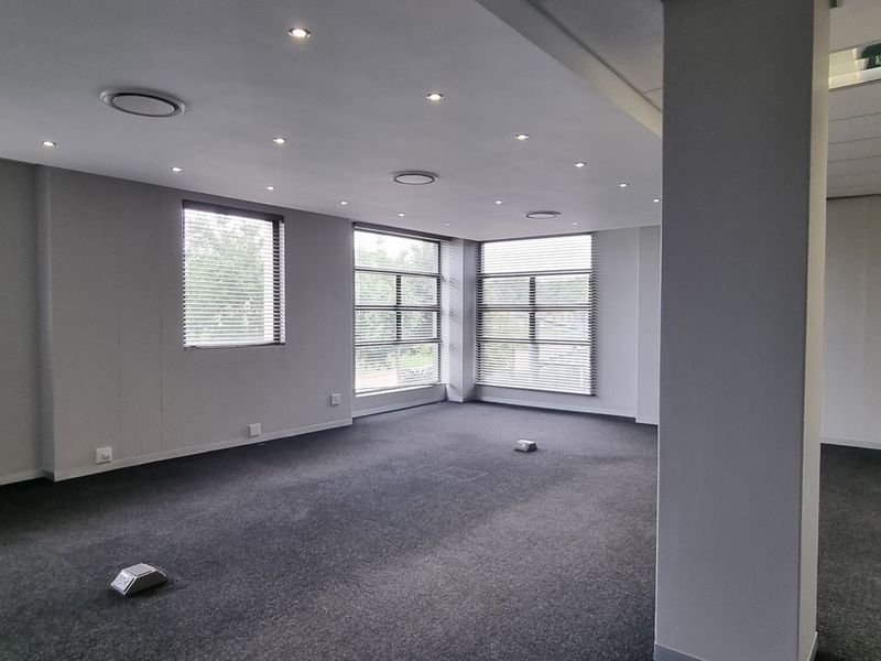 1 190m2 Louwlardia Centurion Office To Let - Photo 4