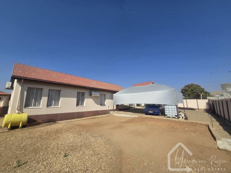 ONE-LEVEL HOME TO RENT - Photo 6