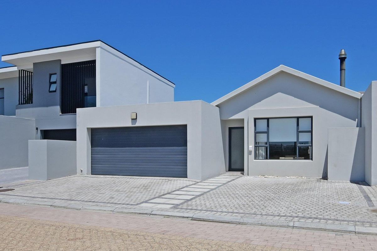 Stunning Single-storey Home in Sought-After Sagewood Lifestyle Estate - Photo 2