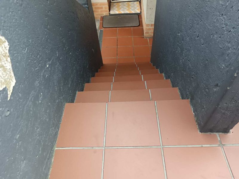 1st floor flat - Photo 2