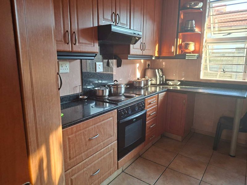 Double story sea facing house for sale in Durban North - Photo 5