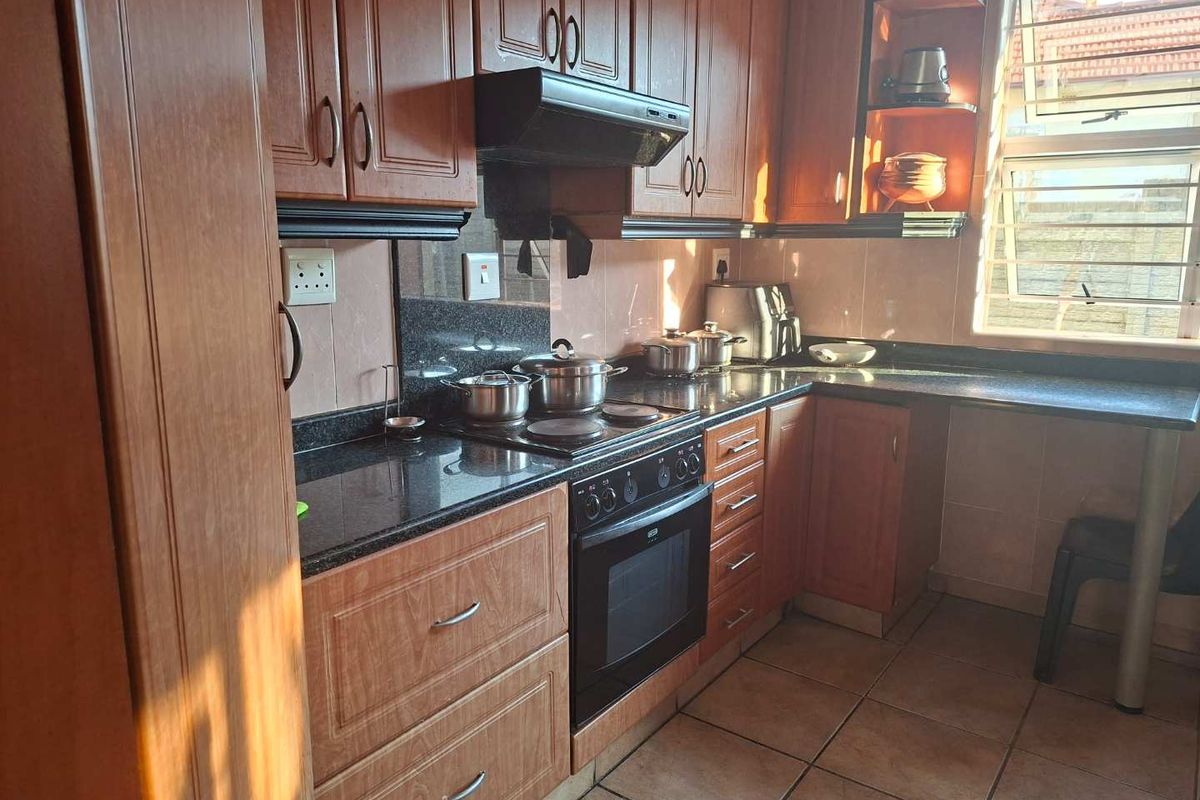 Double story sea facing house for sale in Durban North - Photo 5