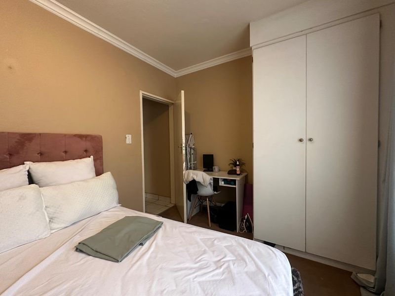 Sole mandate. Stunning ground floor apartment across Mall@Reds in a 24h security complex. Lifestyle of comfort and convenience. - Photo 9