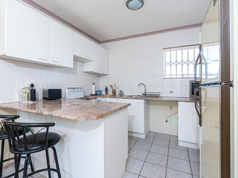 Secure Apartment with Mountain Views in Well-Run Complex - Photo 7