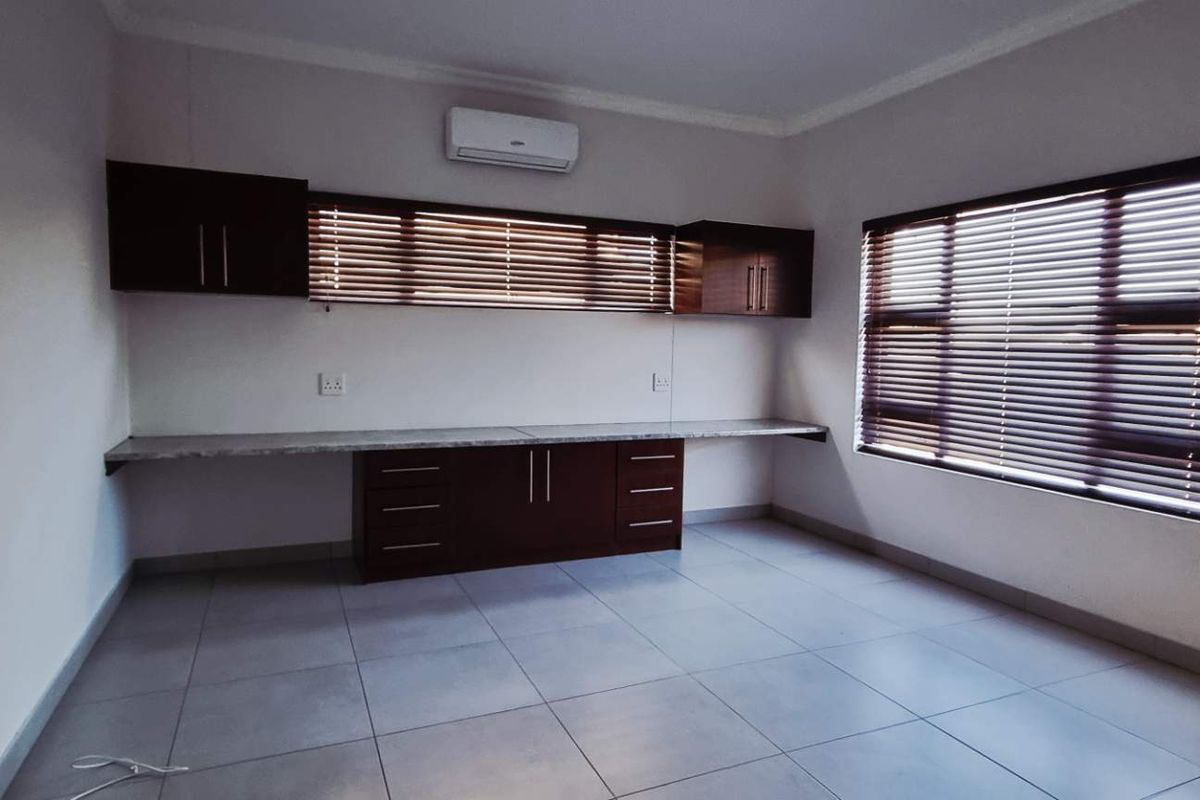 Academia 3 bedroom house - Photo 5