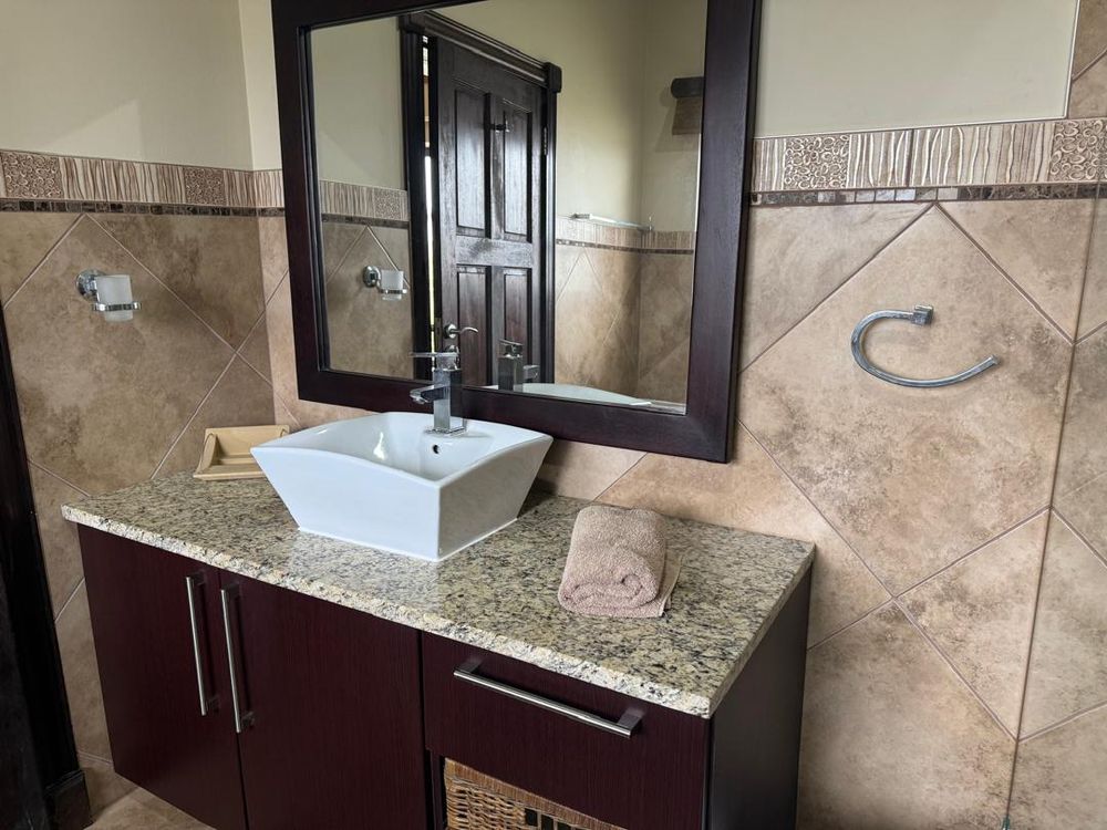 en suite bathroom 3