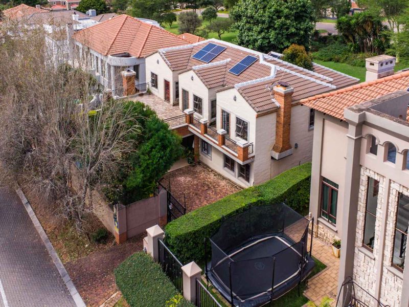 Secure Estate Living | 3 Bedroom Home with Pool, Study & Double Garage - Photo 5