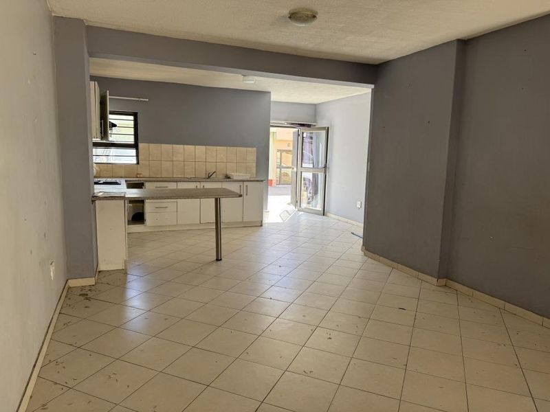 Double-Storey Townhouse [Mervin Court] Okahandja For Sale! - Photo 9
