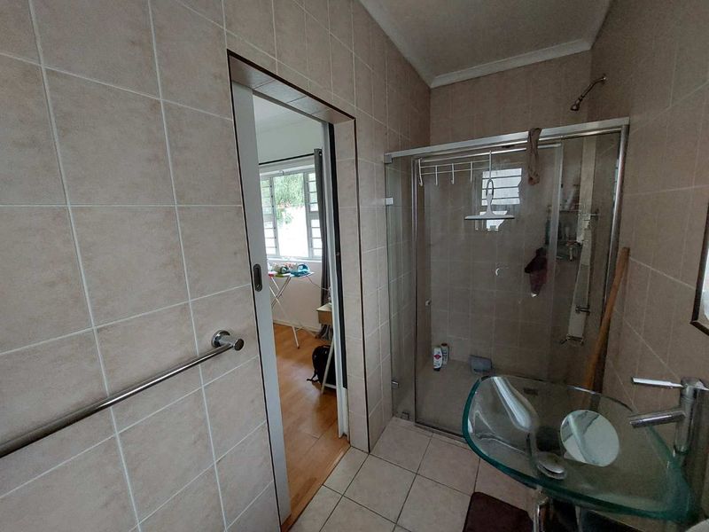 Neat Flatlet In Sybrand Park - Photo 10