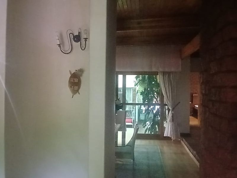 "Spacious Family Haven in Prime Location Awaits!" - Photo 4