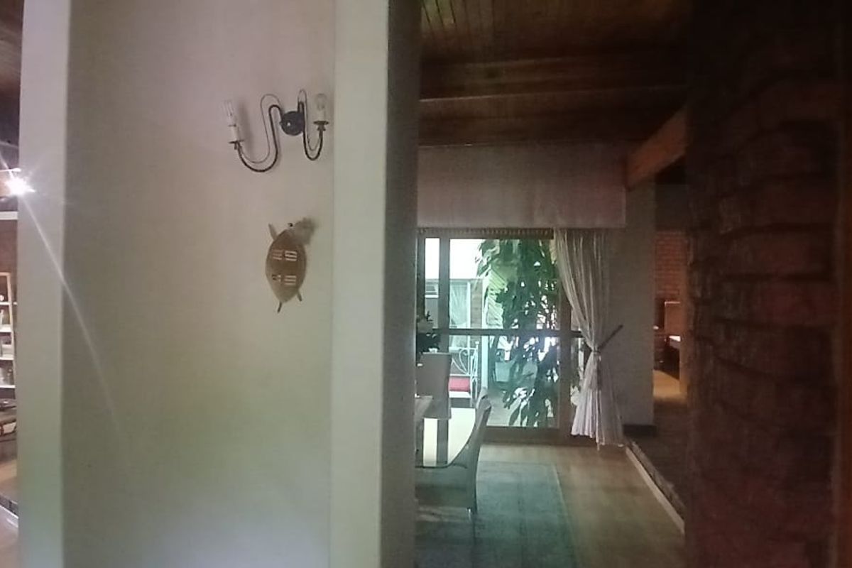 "Spacious Family Haven in Prime Location Awaits!" - Photo 4