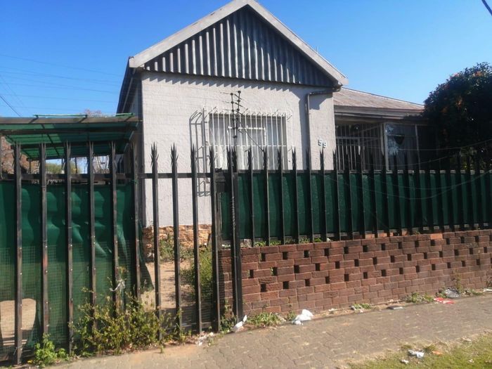 Property #2503854, House For Sale in Rosettenville