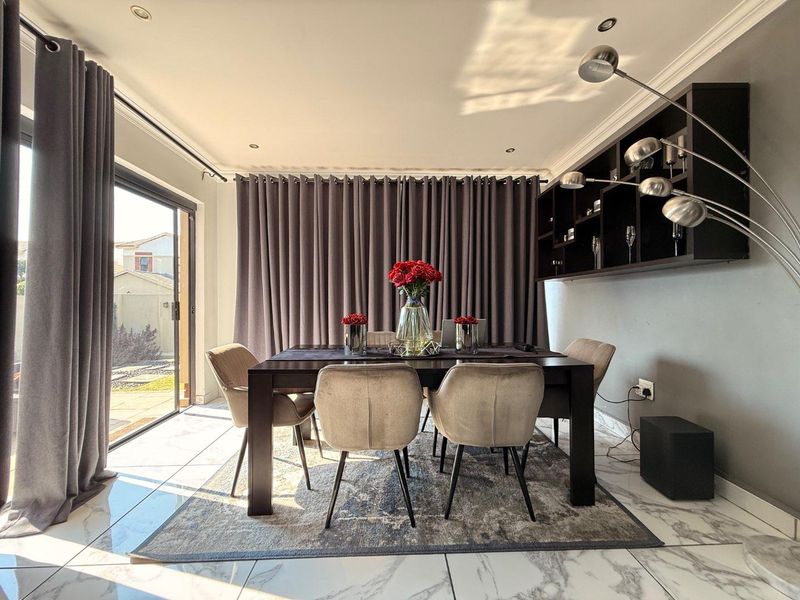 Contemporary 3-Bedroom Duplex with Double Garage in a Secure Estate - Photo 8