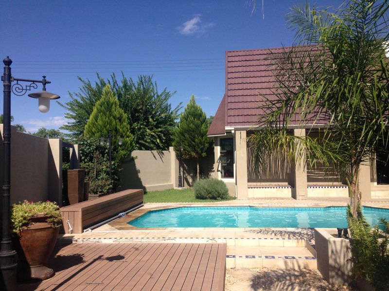 Modern Family Home Okahandja - Photo 3