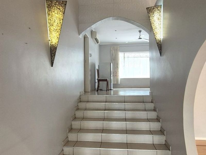 Modern Family Home with Views and Income-Generating Flatlet, Athlone, Pietermaritzburg - Photo 6