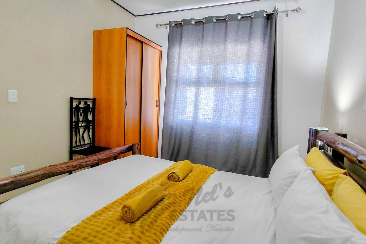 Guest House For Sale in Swakopmund Central - Photo 5